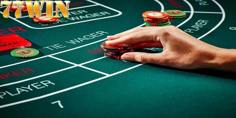 Cách Chơi Baccarat - Bật Mí 3 Mẹo Chơi Baccarat Luôn Thắng Sơ lược về game bài baccarat